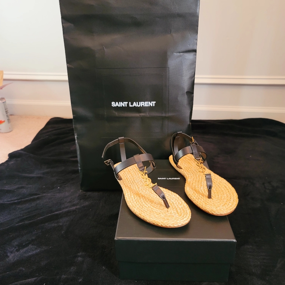 💯Authentic Yves Saint Laurent YSL Black Sandals (Size 40)